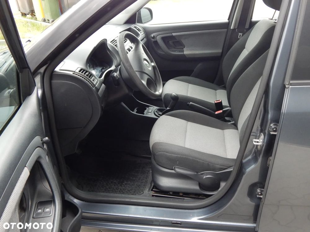 Skoda Fabia - 13
