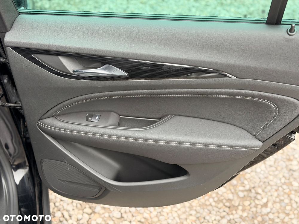 Opel Insignia - 33