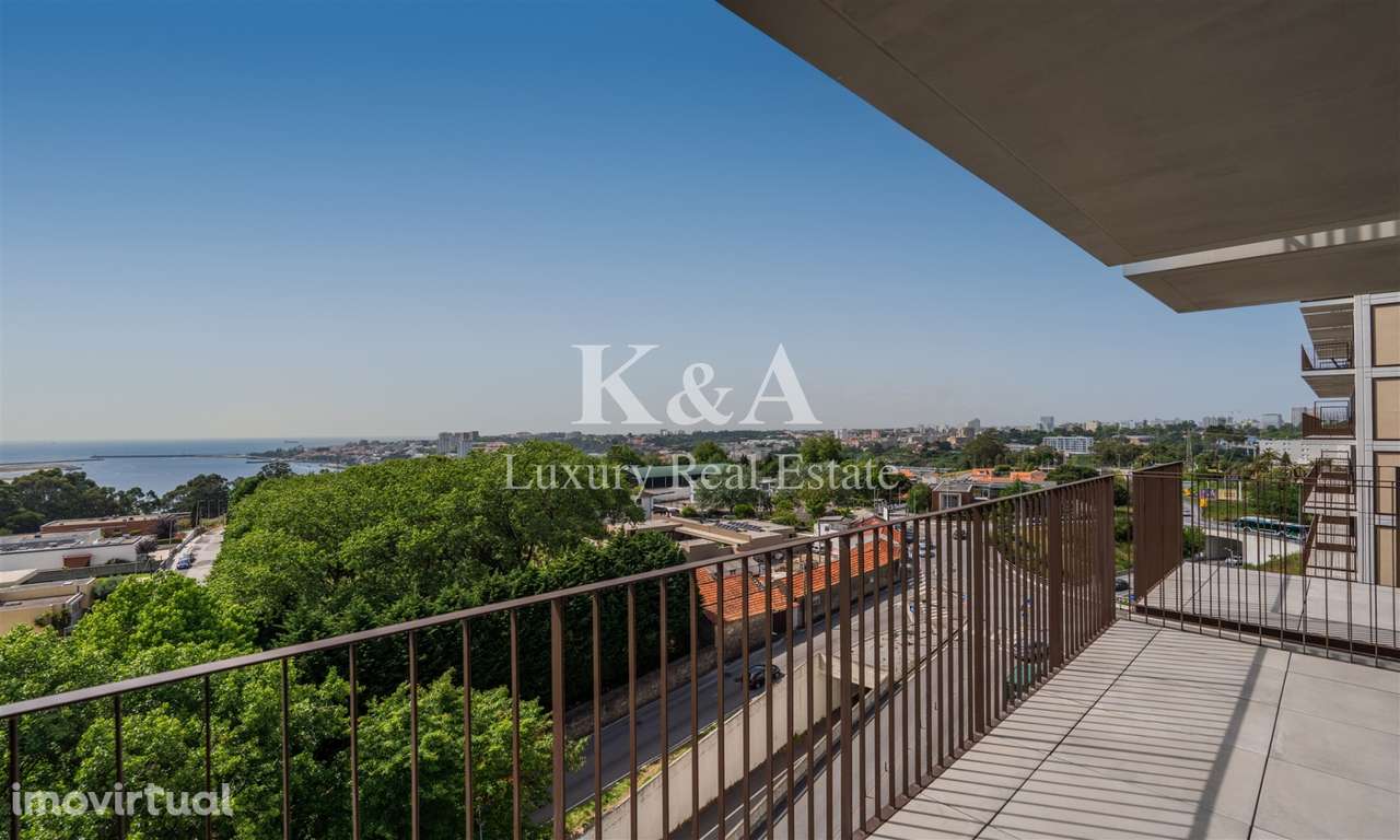 T4 em condomínio fechado com vistas desafogadas - Grande imagem: 2/34