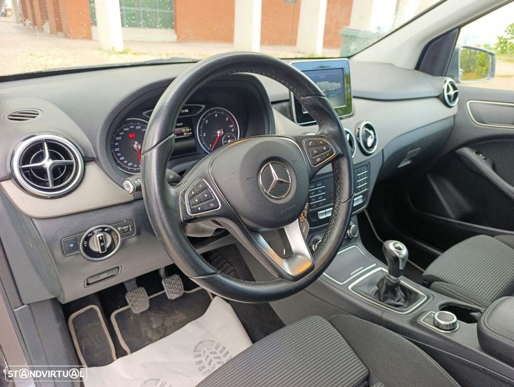 Mercedes-Benz B 160 d Urban - 8