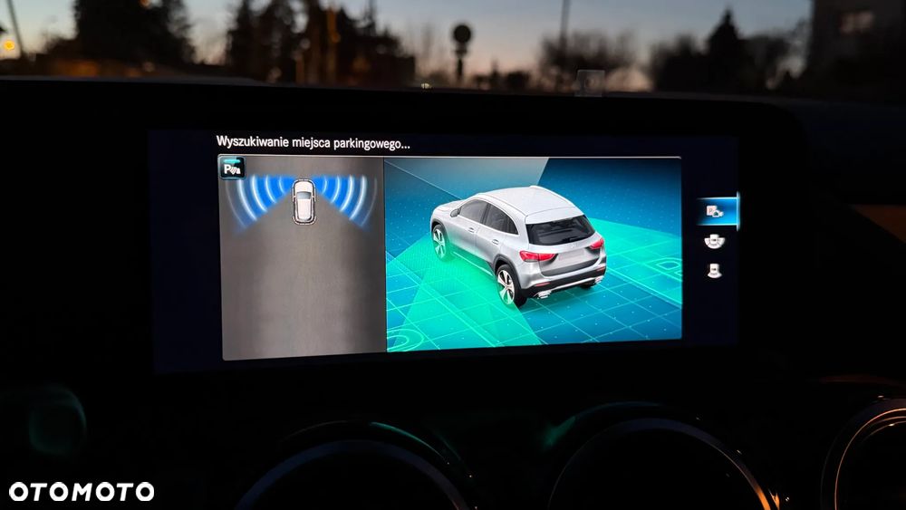 Mercedes-Benz GLA 200 Style - 11