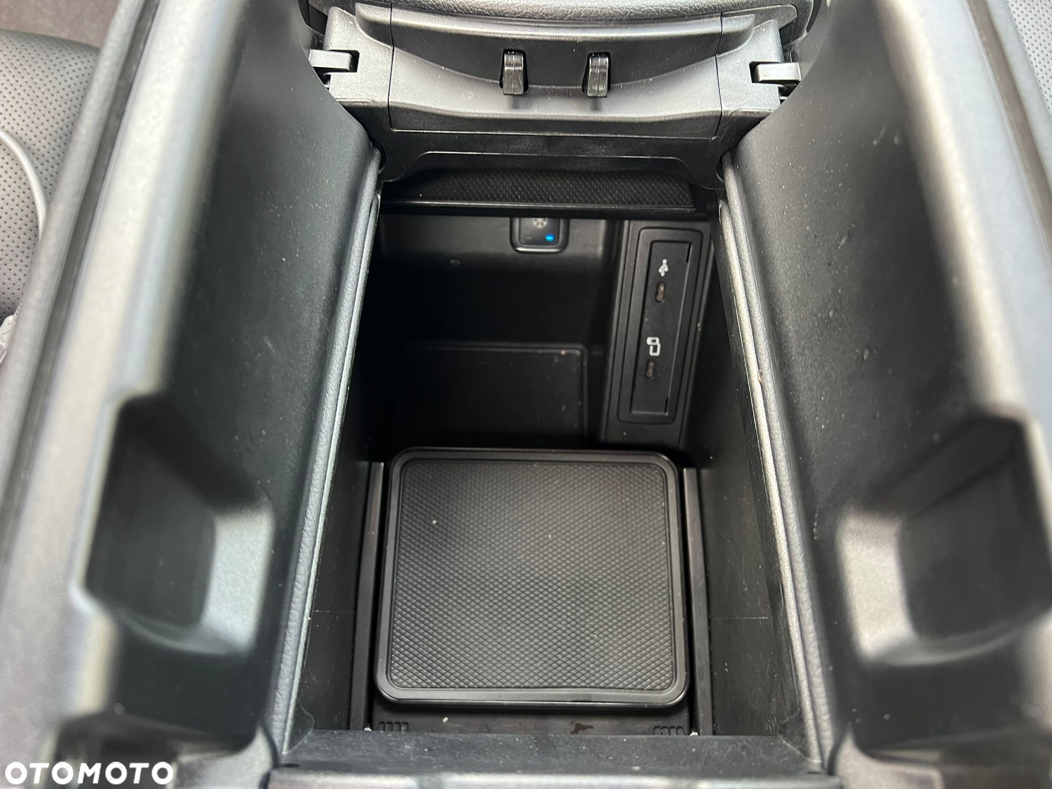 Mercedes-Benz Klasa V 300 d 4-Matic Exclusive 9G-Tronic (d³ugi) - 16