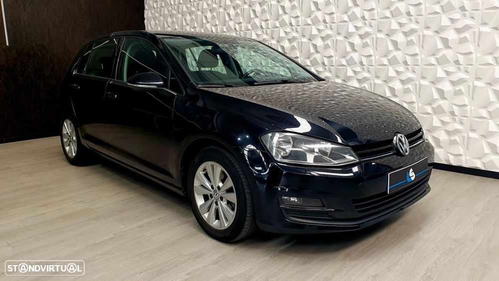 VW Golf 1.6 TDi Trendline BlueMotion - 2