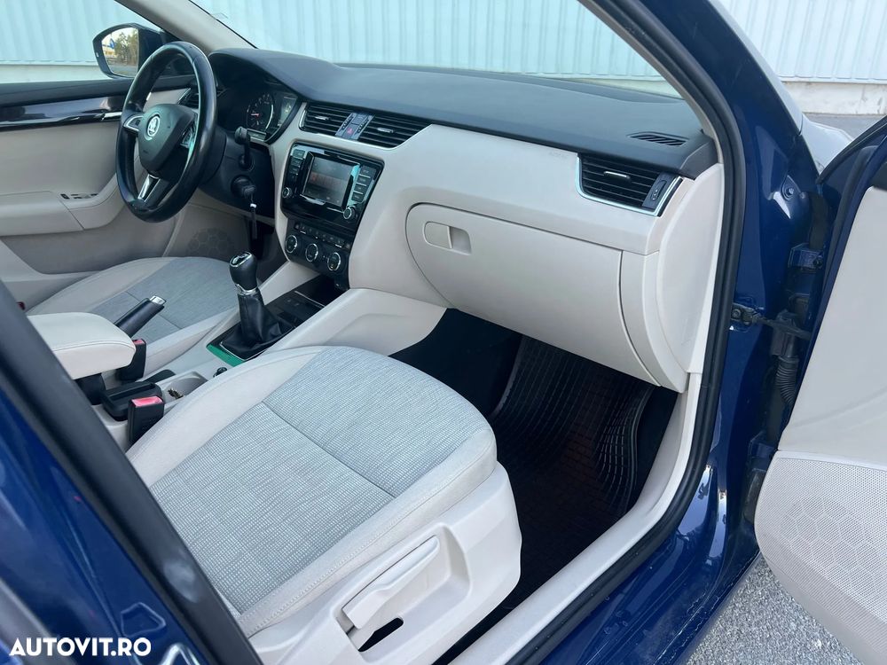 Skoda Octavia 1.6 TDI Ambition - 29