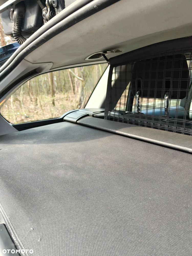 BMW Seria 3 318i - 30