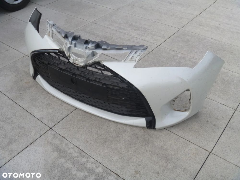 TOYOTA YARIS III LIFT 2015 ZDERZAK PRZEDNI KRATKA - 8