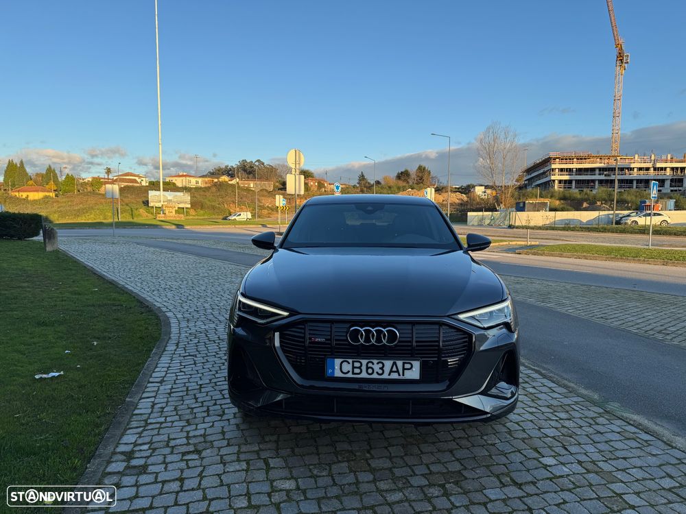 Audi e-tron 55 quattro S line - 32