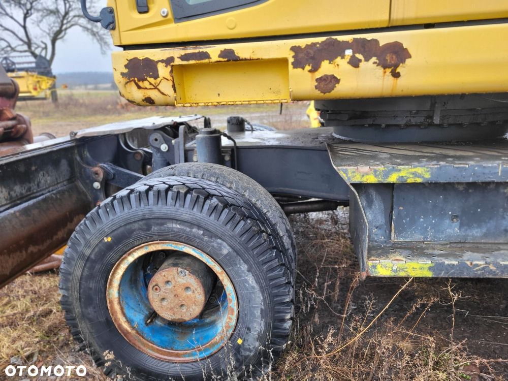 Komatsu Pw 220-7 4X4 - 31