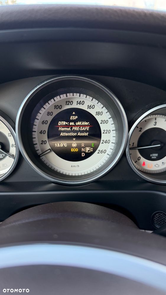 Mercedes-Benz Klasa E 220 BlueTEC 9G-TRONIC Avantgarde - 27