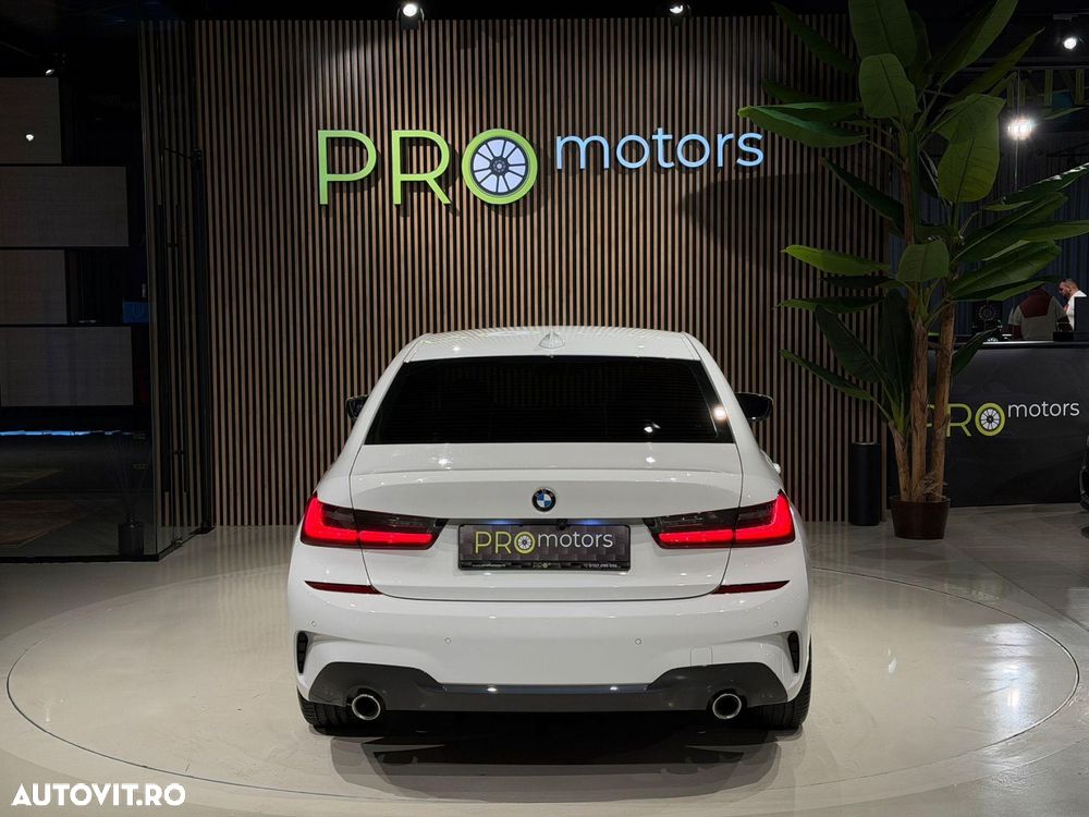 BMW Seria 3 330e iPerformance M Sport - 6