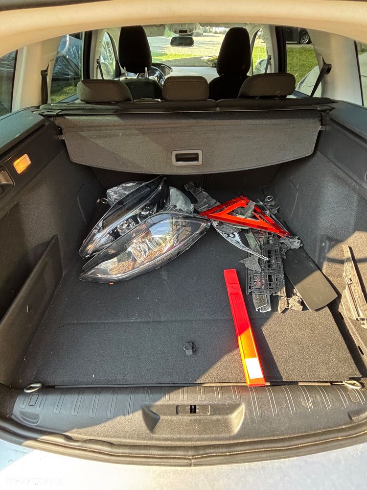 Peugeot 308 1.5 BlueHDi Allure S&S - 17