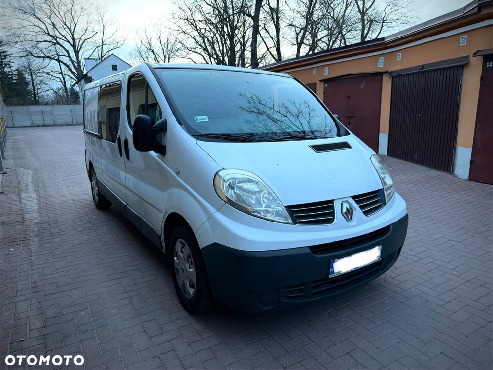 Renault Trafic - 1