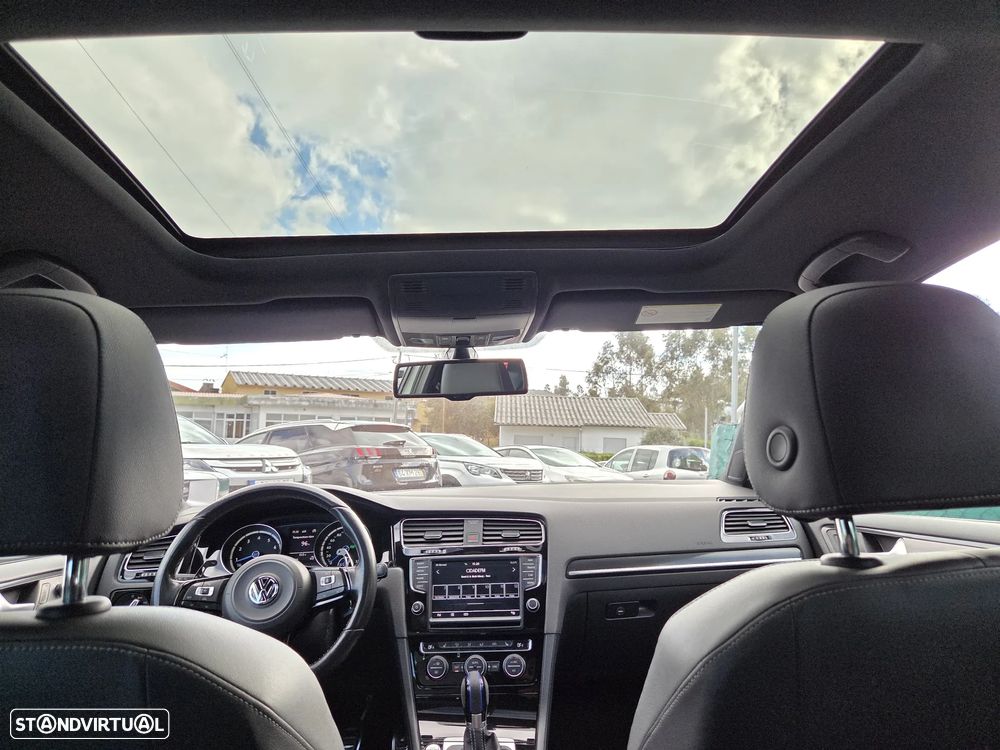 VW Golf R 2.0 TSI OPF 4Motion DSG - 14