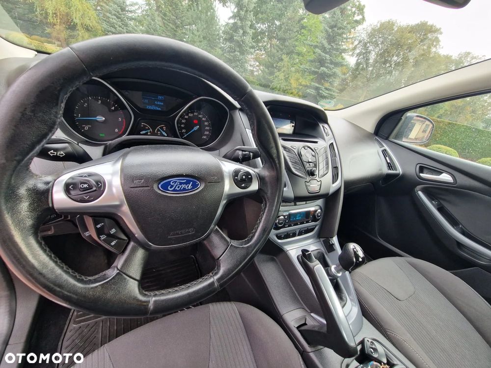 Ford Focus 1.6 TDCi DPF Titanium - 9