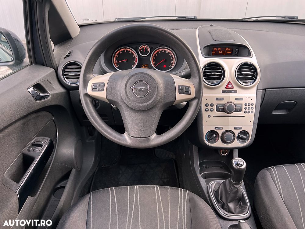 Opel Corsa 1.2 16V - 16