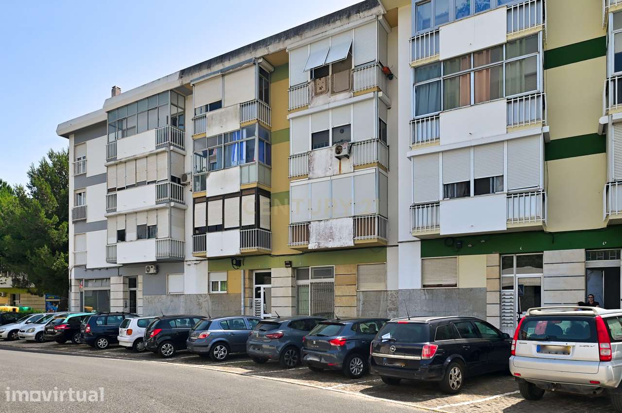 Apartamento T3 em Santa Iria de Azoia - Grande imagem: 2/20