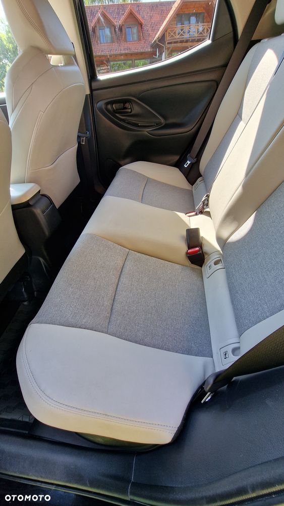 Toyota Yaris Hybrid 1.5 Executive - 19