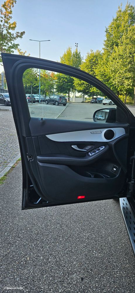Mercedes-Benz GLC 300 - 30