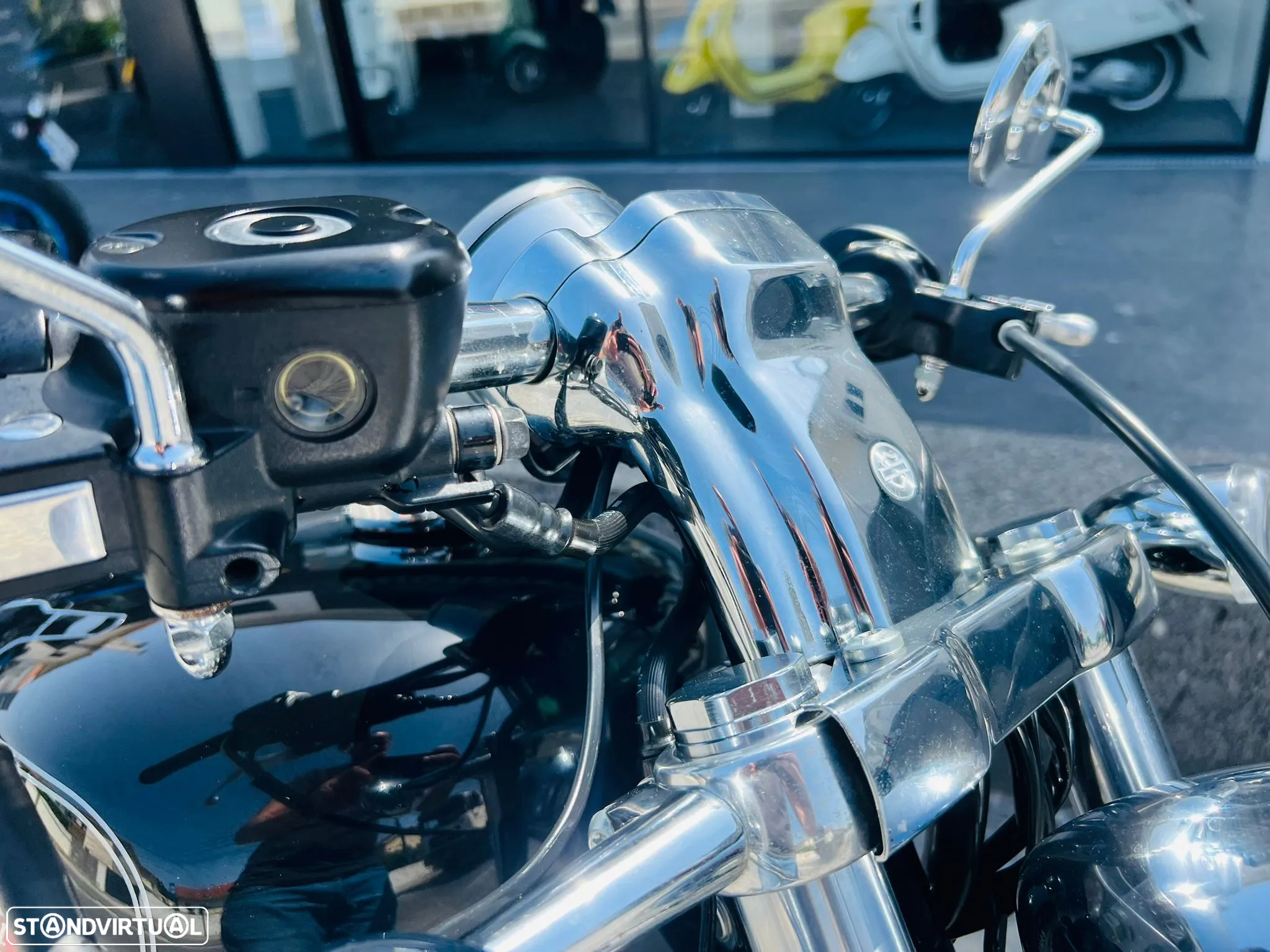 Harley-Davidson Sportster 1200 custom - 11
