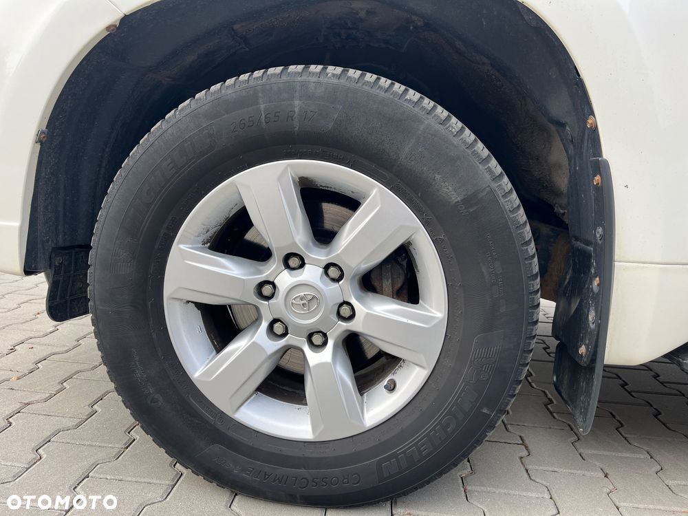 Toyota Land Cruiser LC 3.0 D-4D Prado - 24