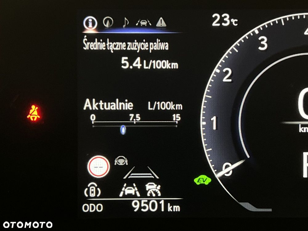 Lexus LBX 1.5 Hybrid - 34