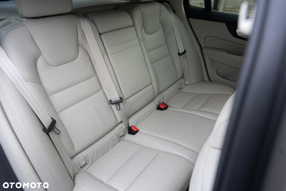 Volvo V60 B4 B Geartronic Inscription - 16