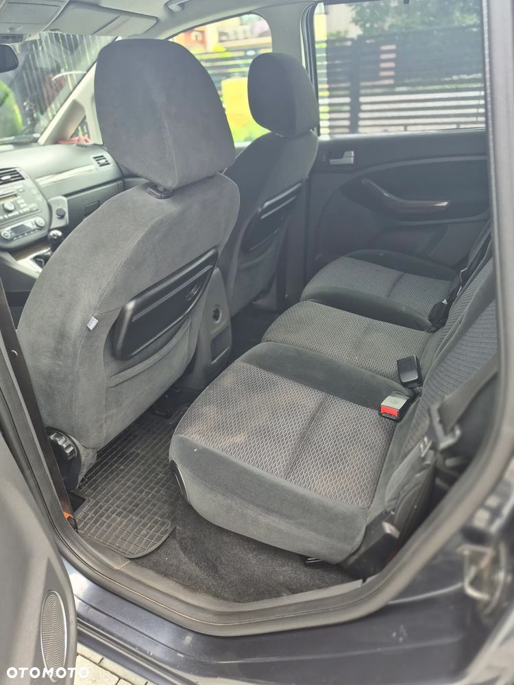 Ford Focus C-Max 1.8 Ghia - 17