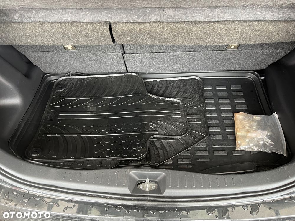 Daihatsu Sirion 1.5 S - 33