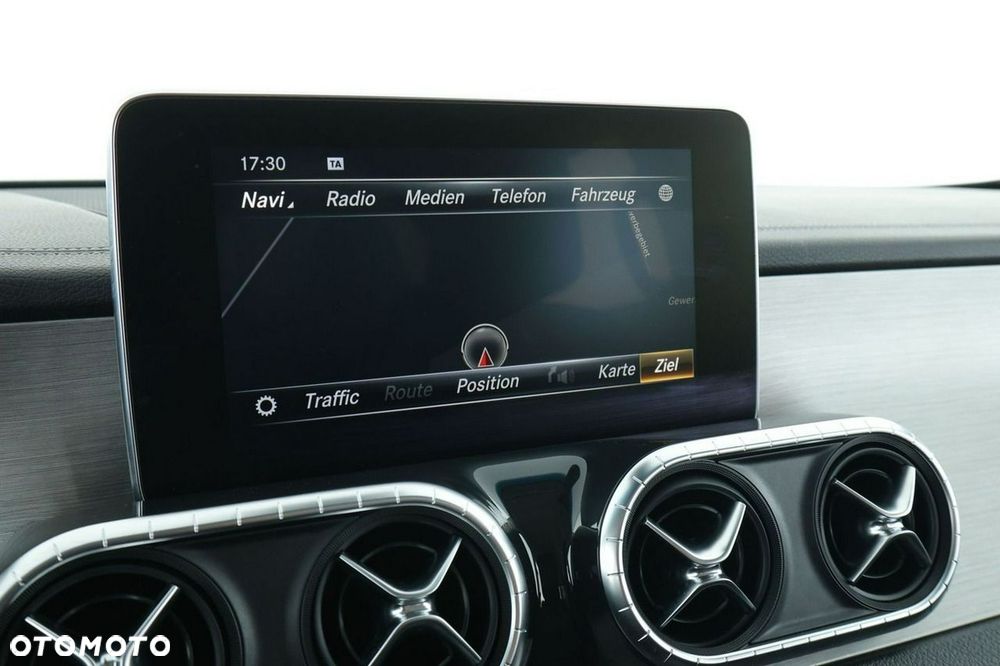 Mercedes-Benz Klasa X - 23