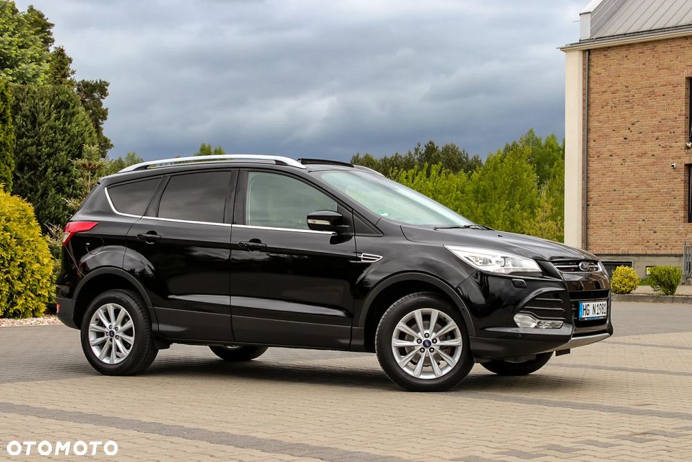 Ford Kuga 1.5 EcoBoost 2x4 Titanium - 4