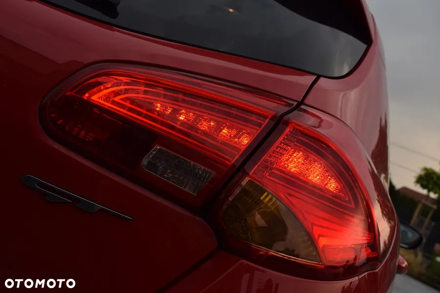 Kia Ceed Cee'd 1.6 T-GDI GT - 26