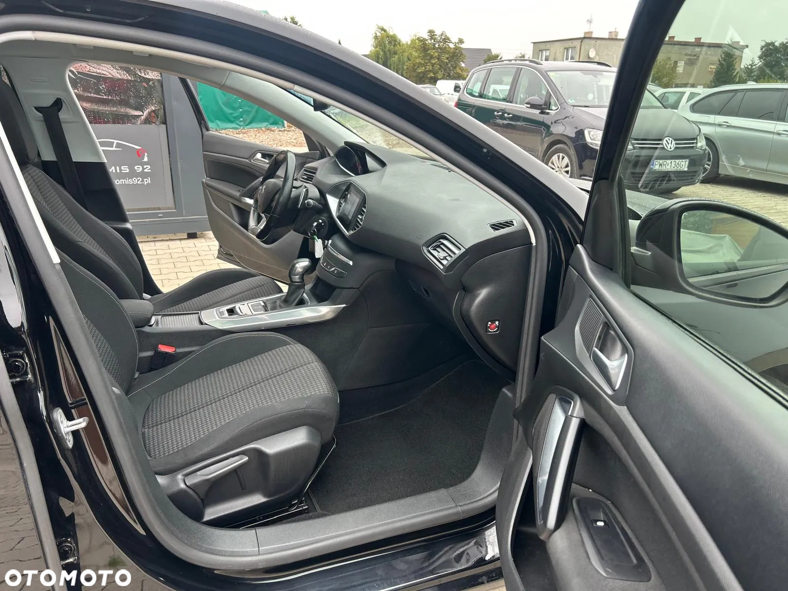 Peugeot 308 1.5 BlueHDi Allure S&S EAT6 - 23