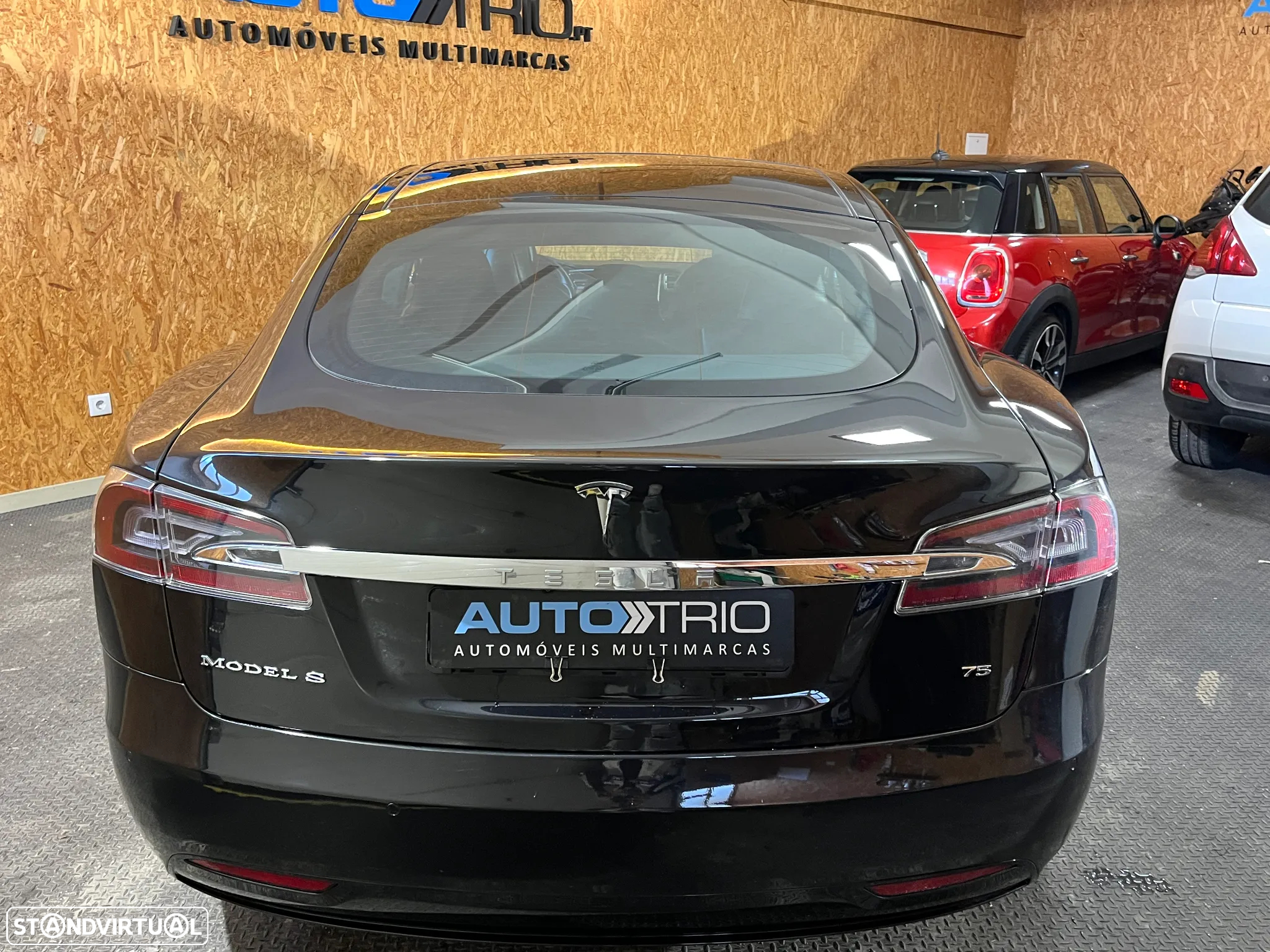 Tesla Model S 75D - 4