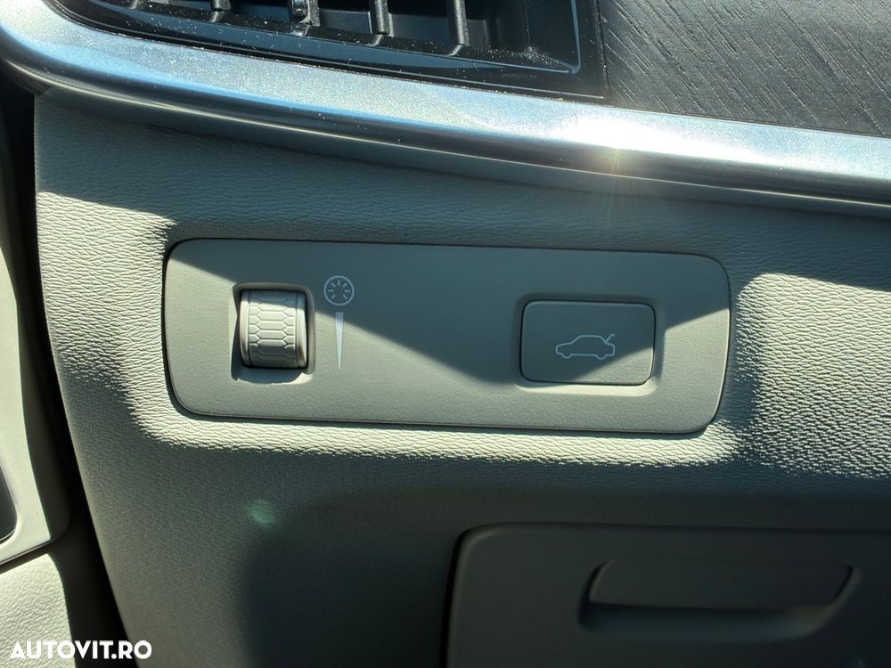 Volvo V90 D5 AWD Inscription - 27