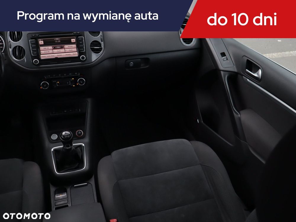 Volkswagen Tiguan - 10