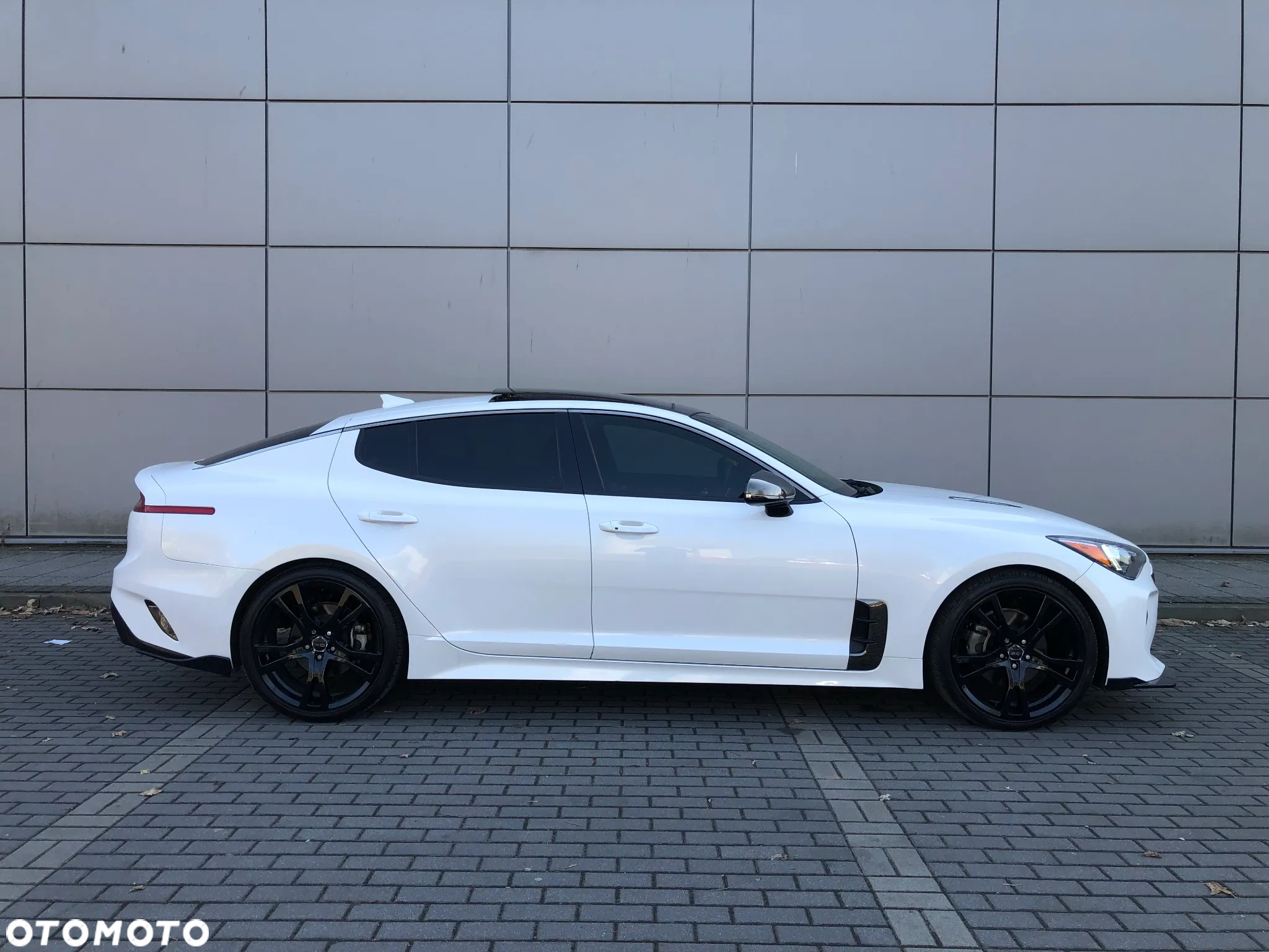 Kia Stinger 2.0 T-GDI GT Line - 17