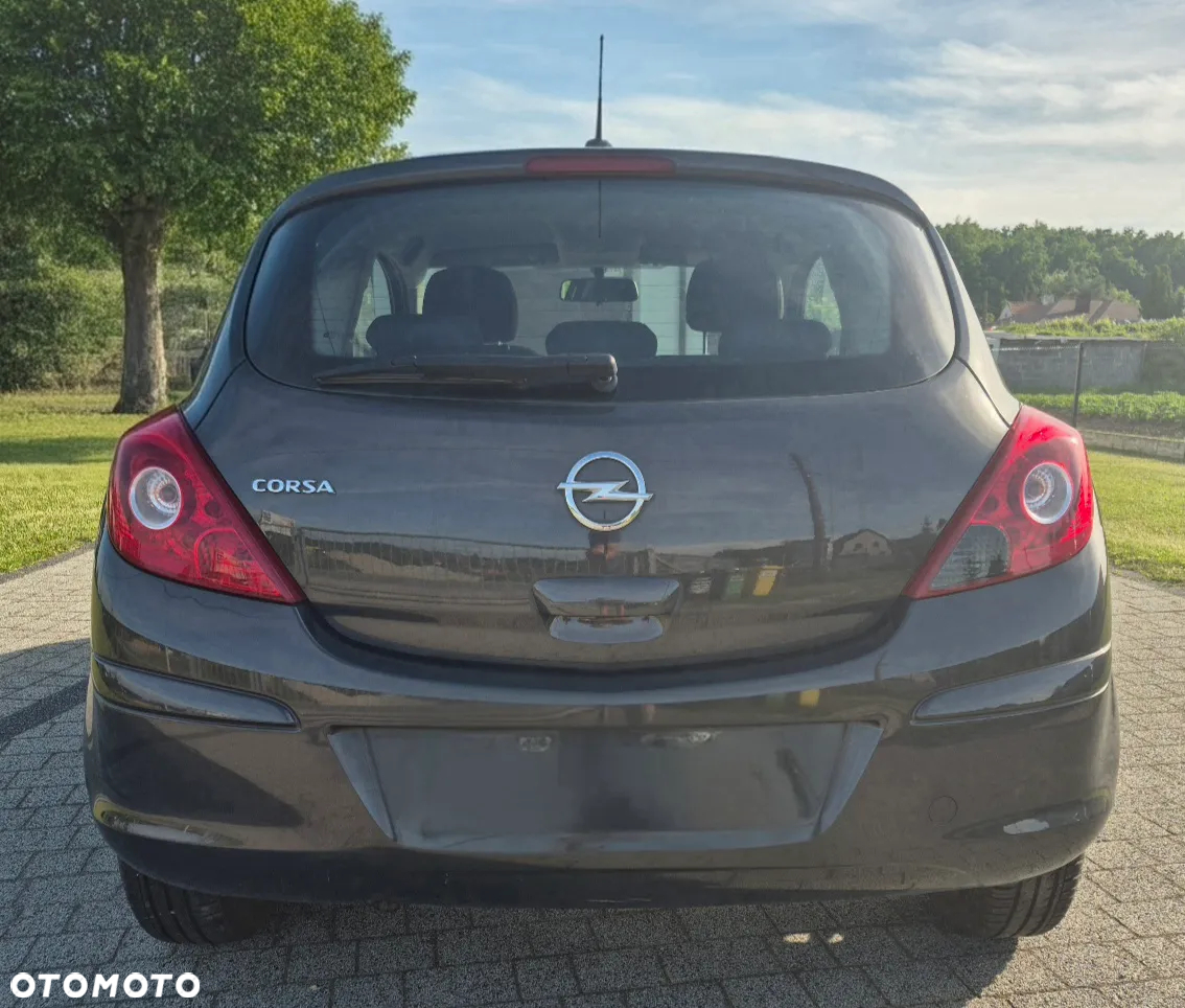 Opel Corsa 1.2 16V Edition / Active - 2