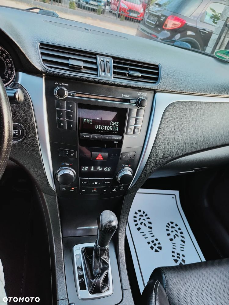 Suzuki Kizashi 2.4 4x4 CVT Sport - 15