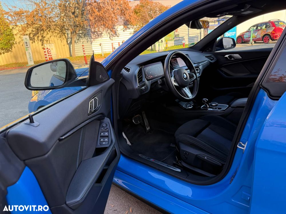 BMW M2 M235i xDrive - 19