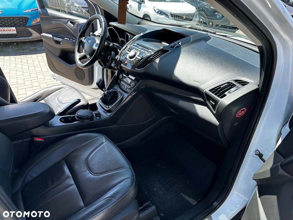 Ford Kuga - 21