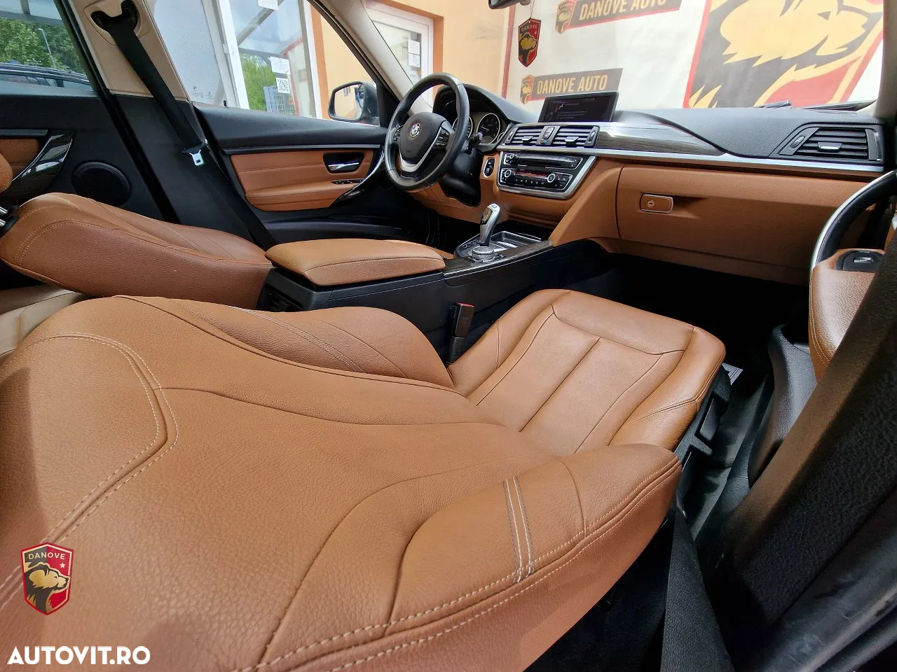 BMW Seria 3 318d Touring Aut. Luxury Line - 16