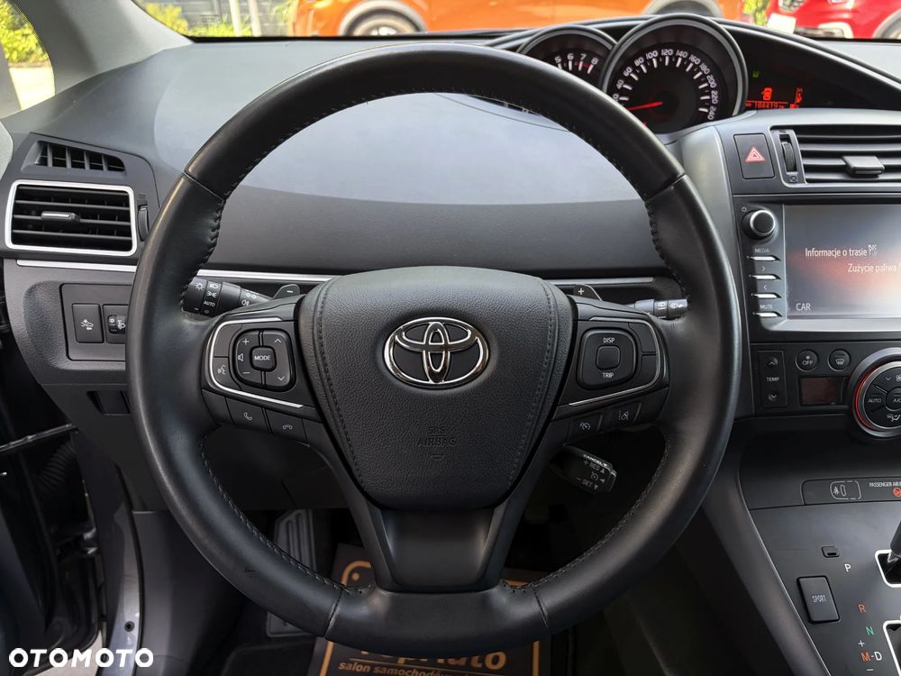 Toyota Verso 1.8 Prestige 7os MS - 23