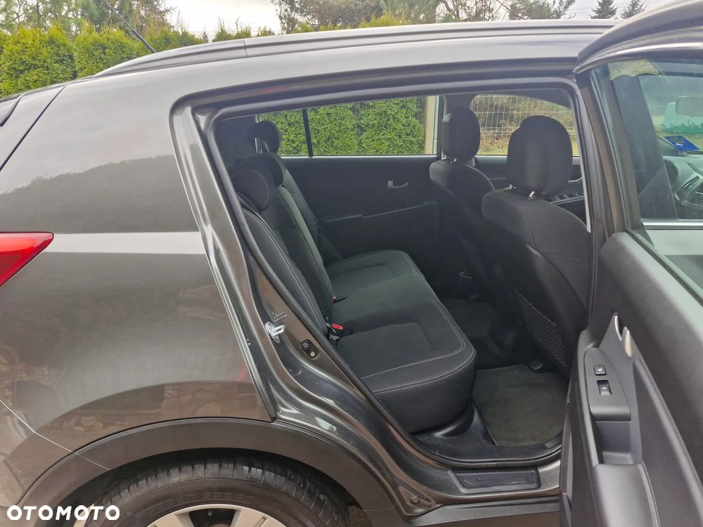 Kia Sportage 2.0 CVVT 2WD Automatik Vision - 19