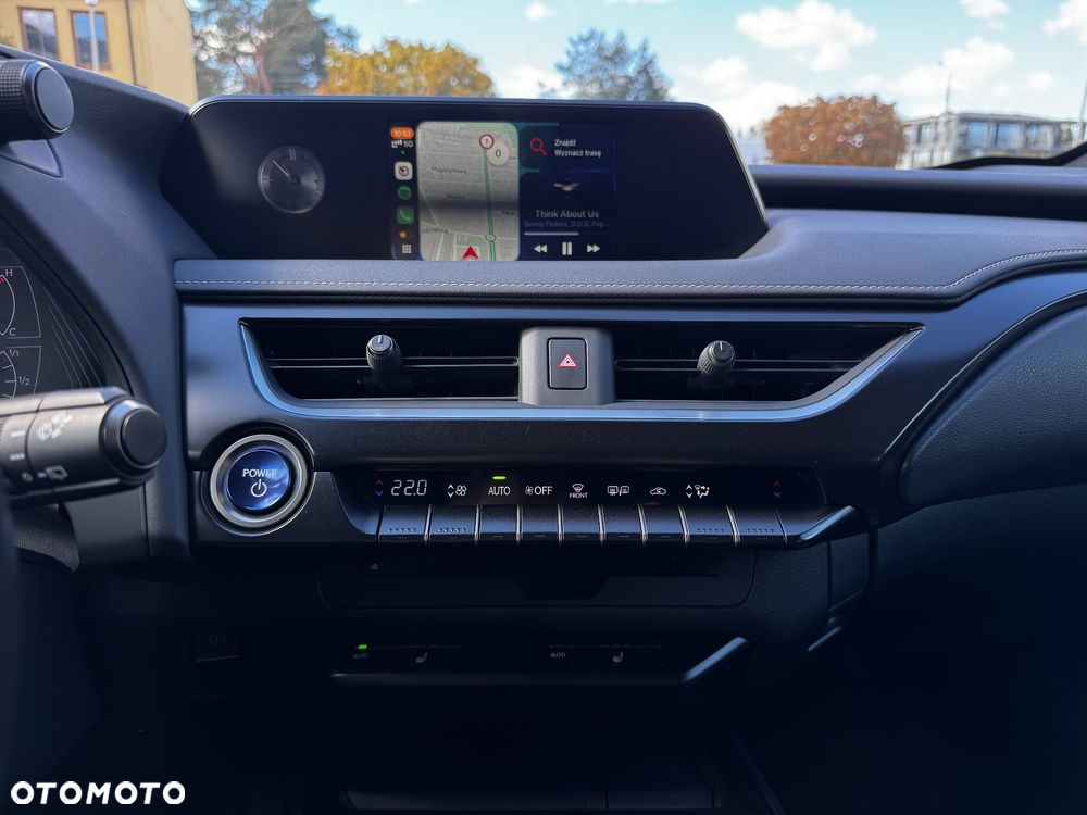 Lexus UX - 29