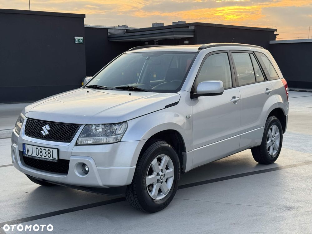 Suzuki Grand Vitara 2.0 Comfort - 2