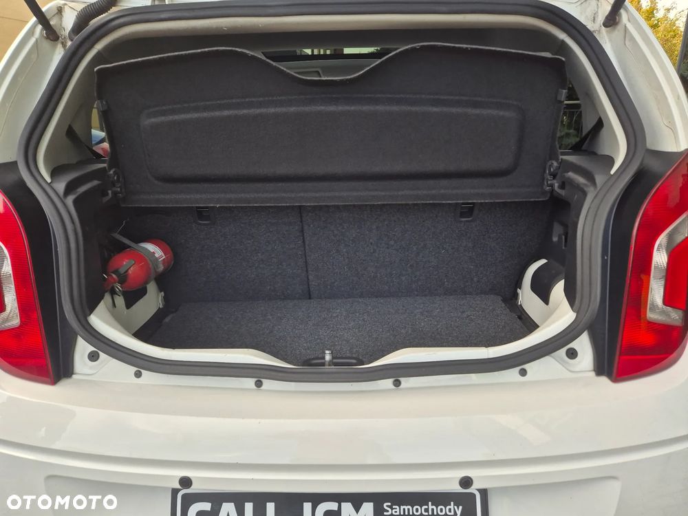 Volkswagen up! - 13