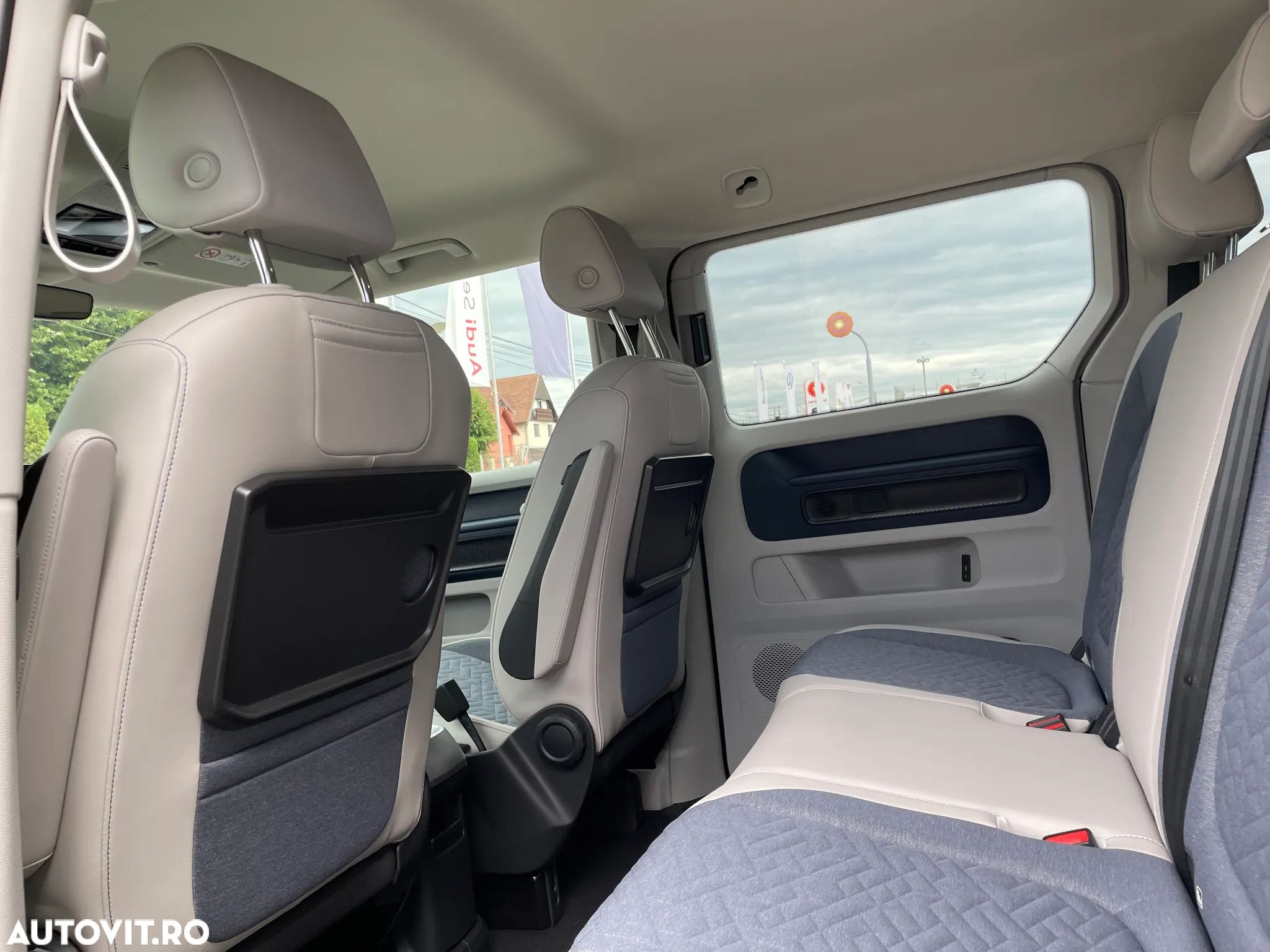 Volkswagen ID. Buzz - 11