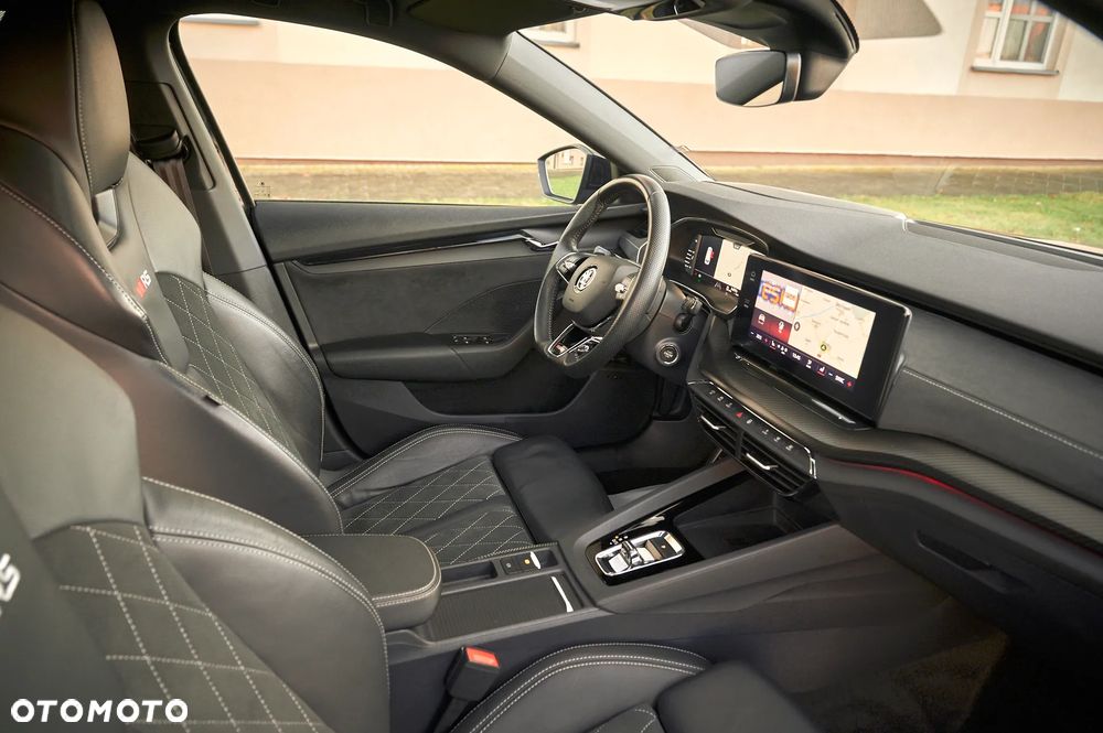 Skoda Octavia 2.0 TDI DSG RS - 26