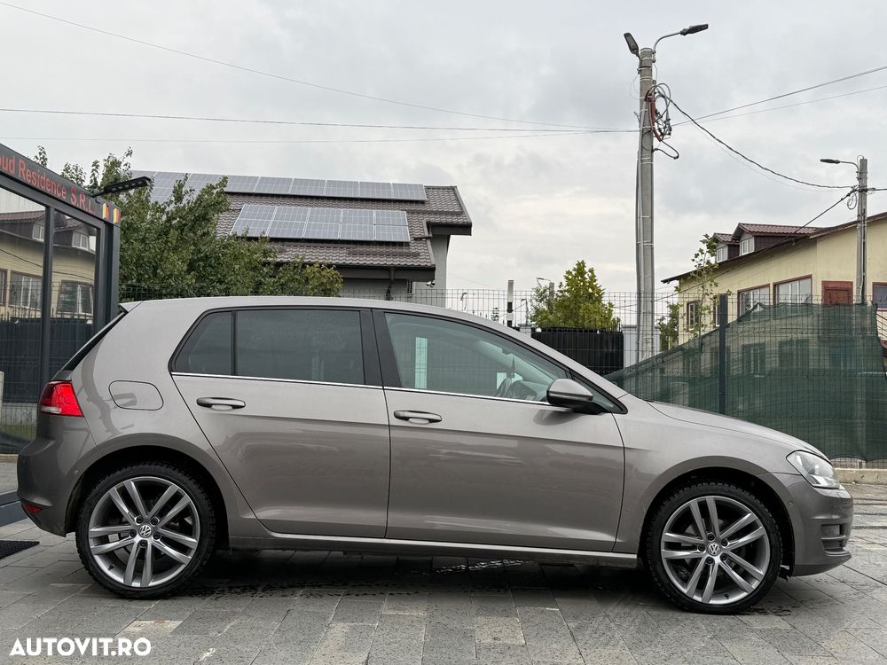 Volkswagen Golf 1.2 TSI BMT Comfortline - 3