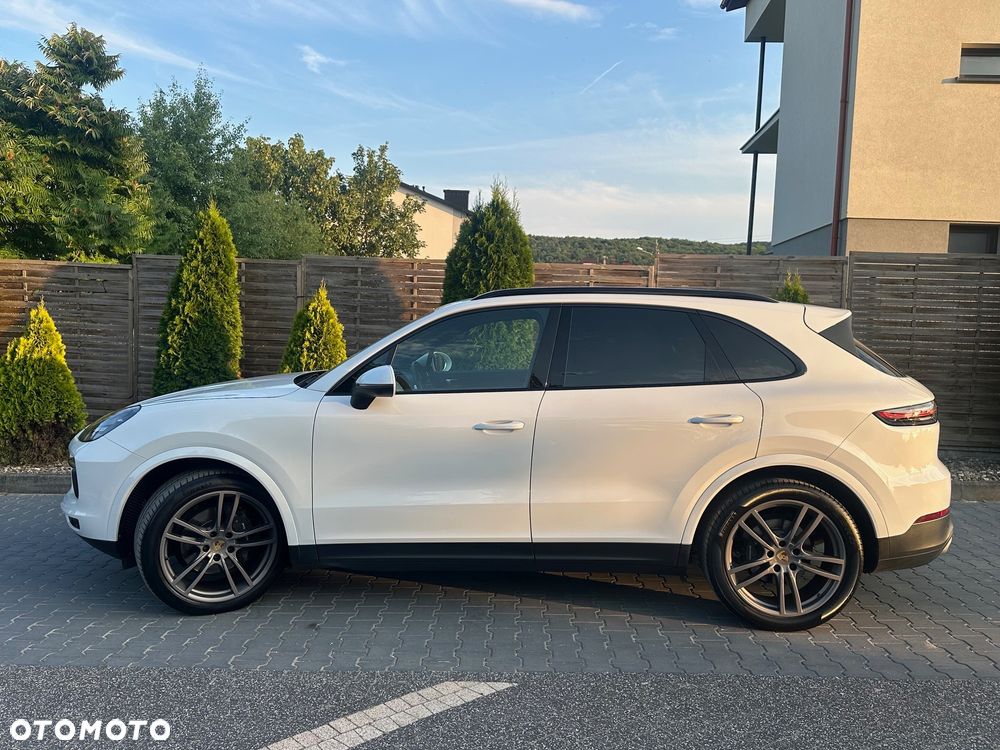 Porsche Cayenne - 5